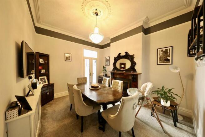 3 bed Terraced for sale Image 4