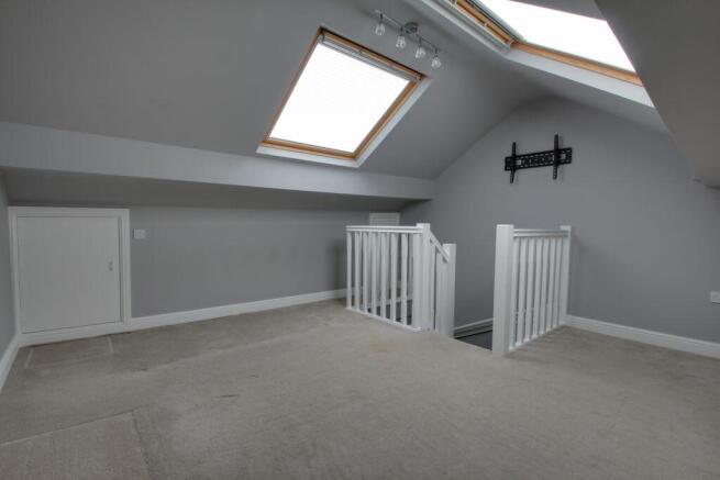 Bedroom 3 (Double)