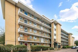 28, Weydown Close, London SW19 6JG