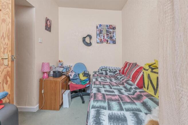 3 bed Semi-Detached for sale Image 11