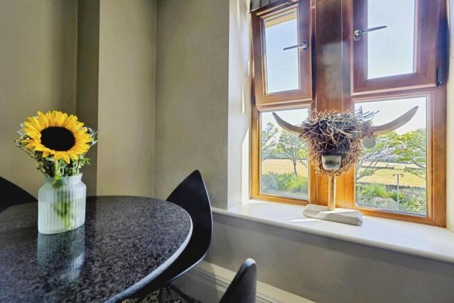 2 bed Apartment for sale Image 7