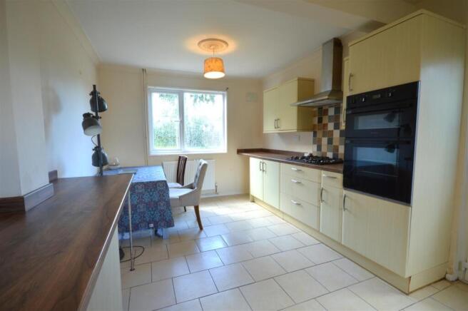 kitchen/breakfast room