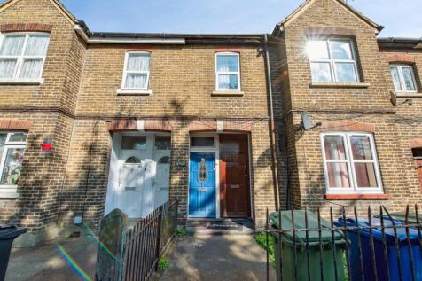 London Road, Purfleet-on-Thames, Essex, RM19