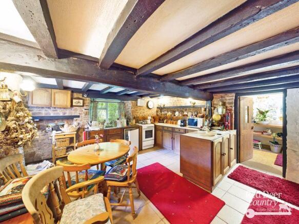Kitchen/Dining...