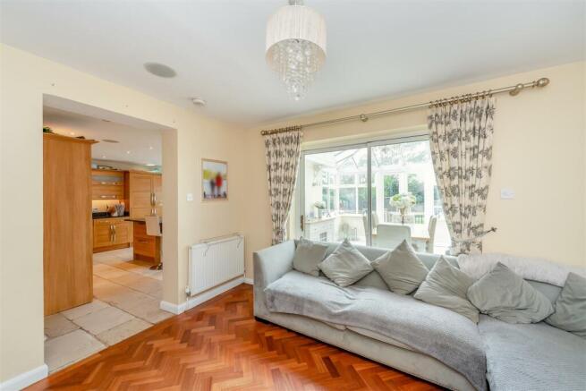 8552685-interior16.jpg