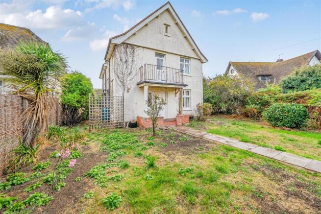 For Sale by Aspire Residential | Seaview Avenue