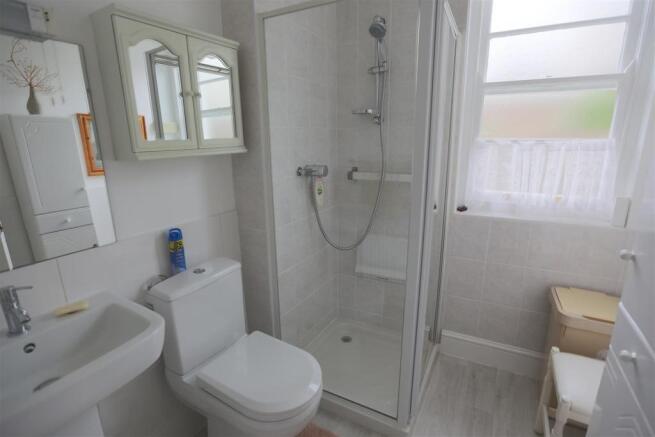 Shower Room.JPG