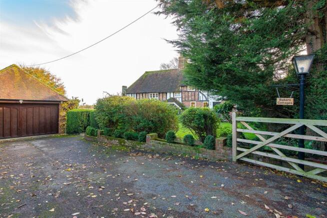 Bakers Cottage main6.jpg