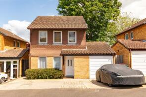 2, Sissinghurst Close, Pound Hill, Crawley RH10 7FX