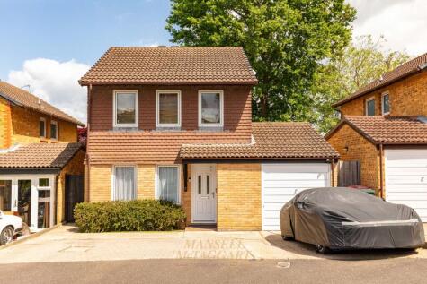 Sissinghurst Close, Crawley, RH10