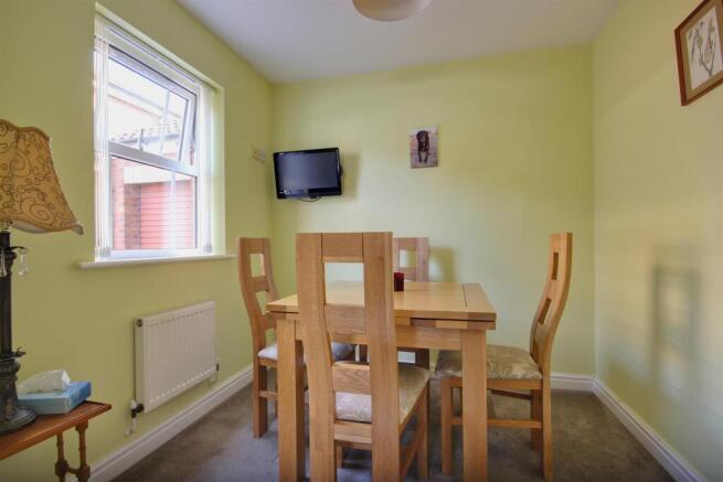 2 bed Detached Bungalow for sale Image 6