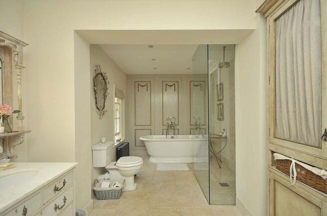 Family bathroom