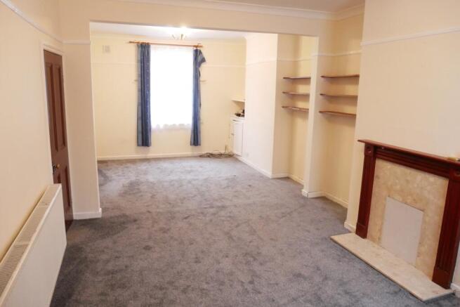 2 bed House to rent Image 4