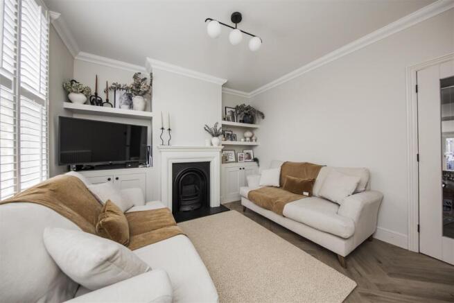 SITTING ROOM