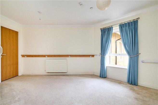 2 bed Apartment for sale Image 6