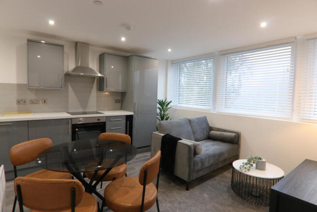 1 bed Flat to rent Image 4