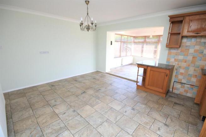 OPEN PLAN LIVING/ DINING/ KITCHEN