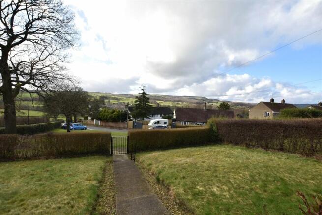Front Garden and Vie