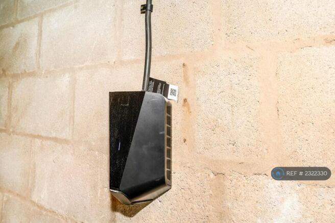 Detached Garage - Ev Charger