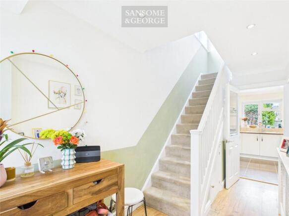 Longbridge Road, Bramley, RG26 photo 4