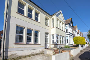 5a, Leigh Hall Road, Leigh-on-sea SS9 1RL