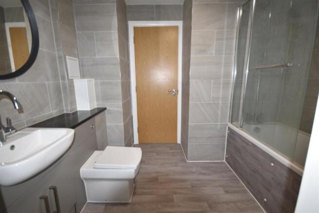 Bathroom.JPG