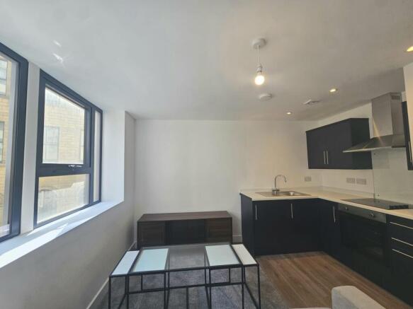 Studio to rent Image 4