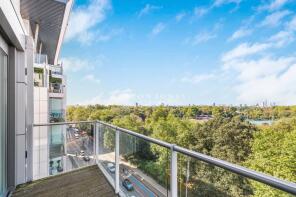 136, 374 Oswald Building, Queenstown Road, London SW11 8PJ