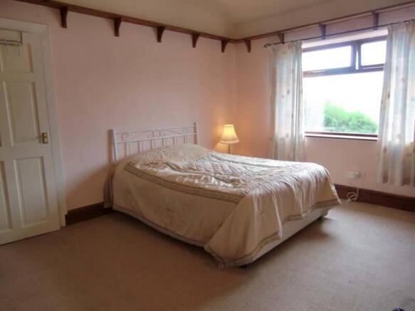 bedroom 2 b