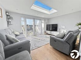 42, Park Mead, Sidcup DA15 9PJ