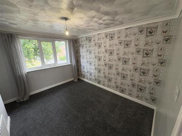 2 bed Terraced for sale Image 6