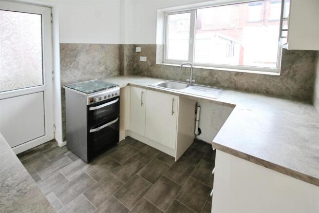 3 bed Semi-Detached for sale Image 7