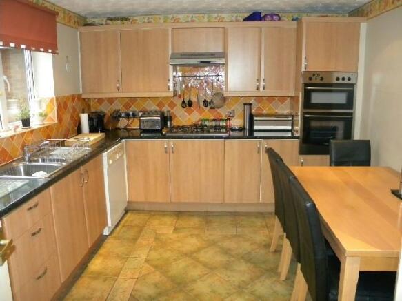 BREAKFAST/KITCHEN