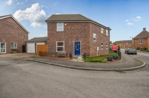 Amberley Close, Scartho Top, Grimsby, Lincolnshire, DN33