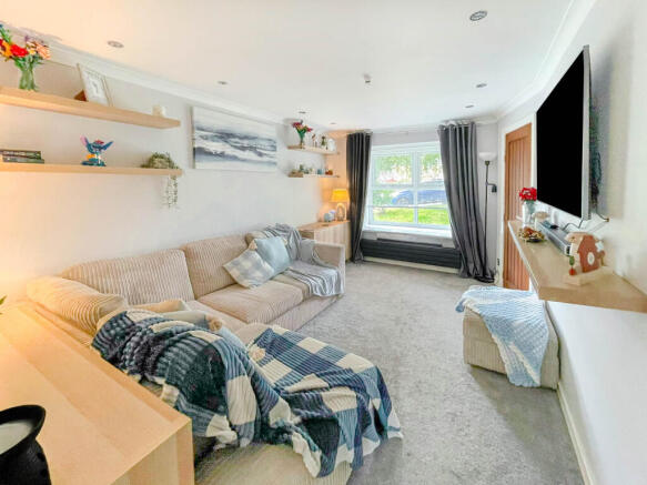 The Muirlands, Bradley, Huddersfield, Kirklees photo 5