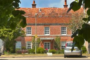 4, Milford House, Church Hill, Lymington SO41 0QJ