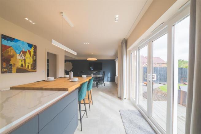 Kitchen 3.jpg