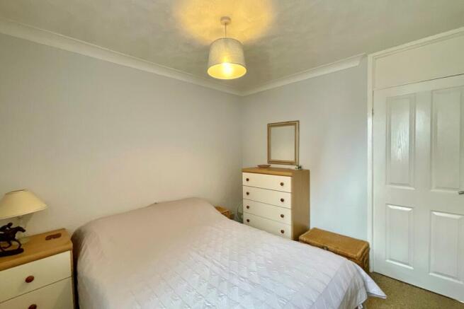 2 bed Flat for sale Image 11