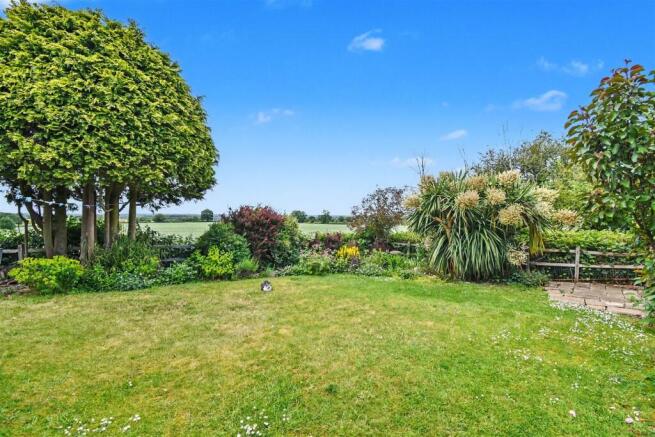 Kenilworth Road, Cubbington, Leamington Spa photo 4