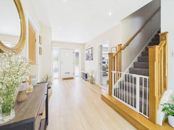 4 bed Detached for sale Image 5