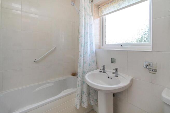 Bathroom.JPG