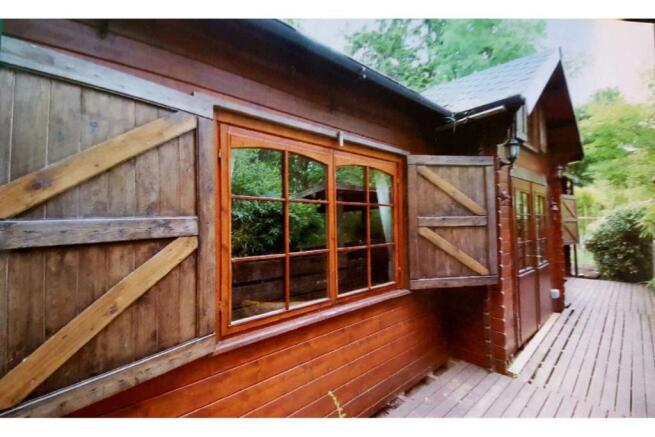 Log Cabin