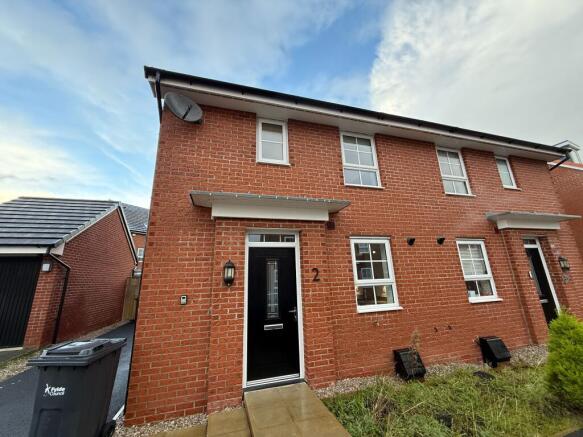 Three bedroom, semi-detached house