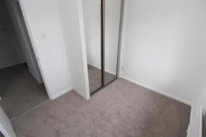 2 bed Flat for sale Image 10
