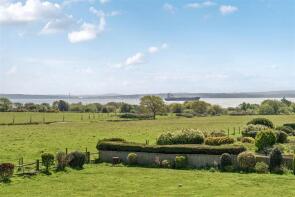Seychelles, Cowes Lane, Warsash SO31 9HD