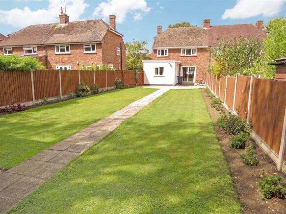 Garden 1.JPG