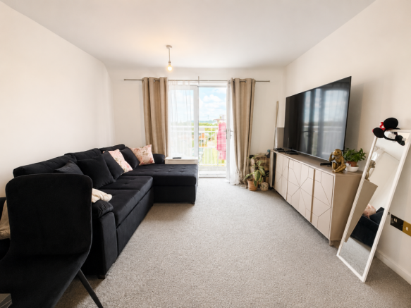 1 bed Apartment to rent Image 4