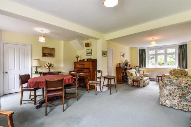 Sitting/Dining Room