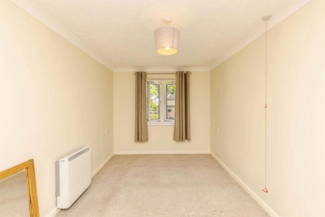 1 bed Apartment for sale Image 11