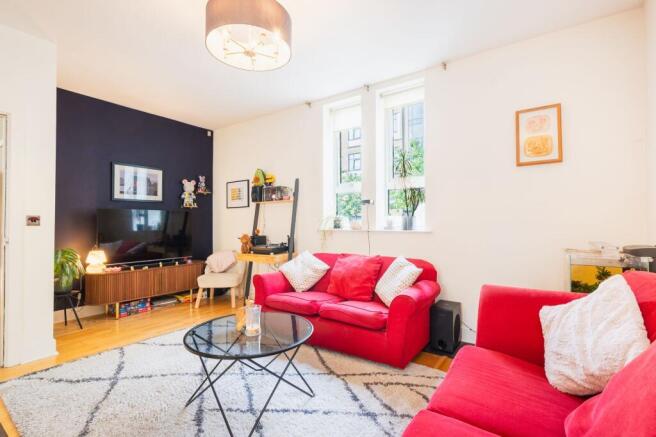 2 bed Apartment for sale Image 6